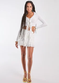 Skirts><noscript><img width=