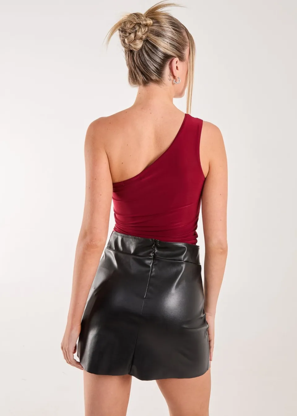 Tops>Pink Vanilla Red Asymmetric Side Ruched Top