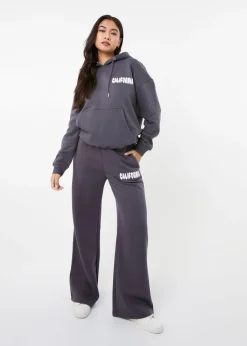 Trousers><noscript><img width=