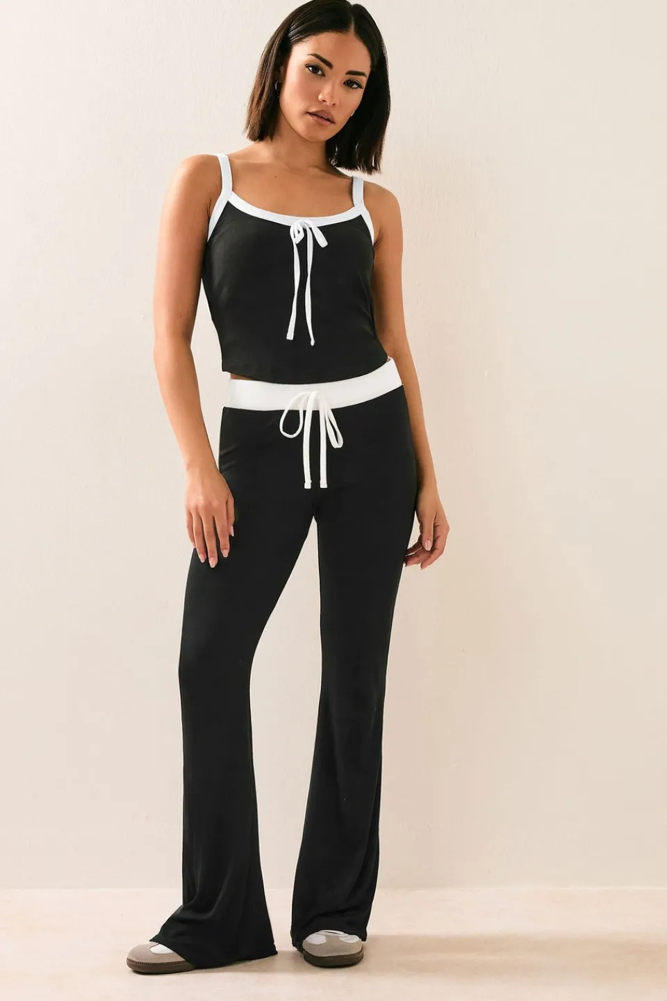 Trousers>PIXIEGIRL Petite Black Contrast Waist Flared Trousers