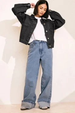 Coats & Jackets><noscript><img width=