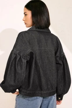 Coats & Jackets><noscript><img width=