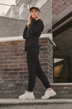 Trousers><noscript><img width=