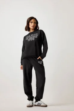 Trousers><noscript><img width=