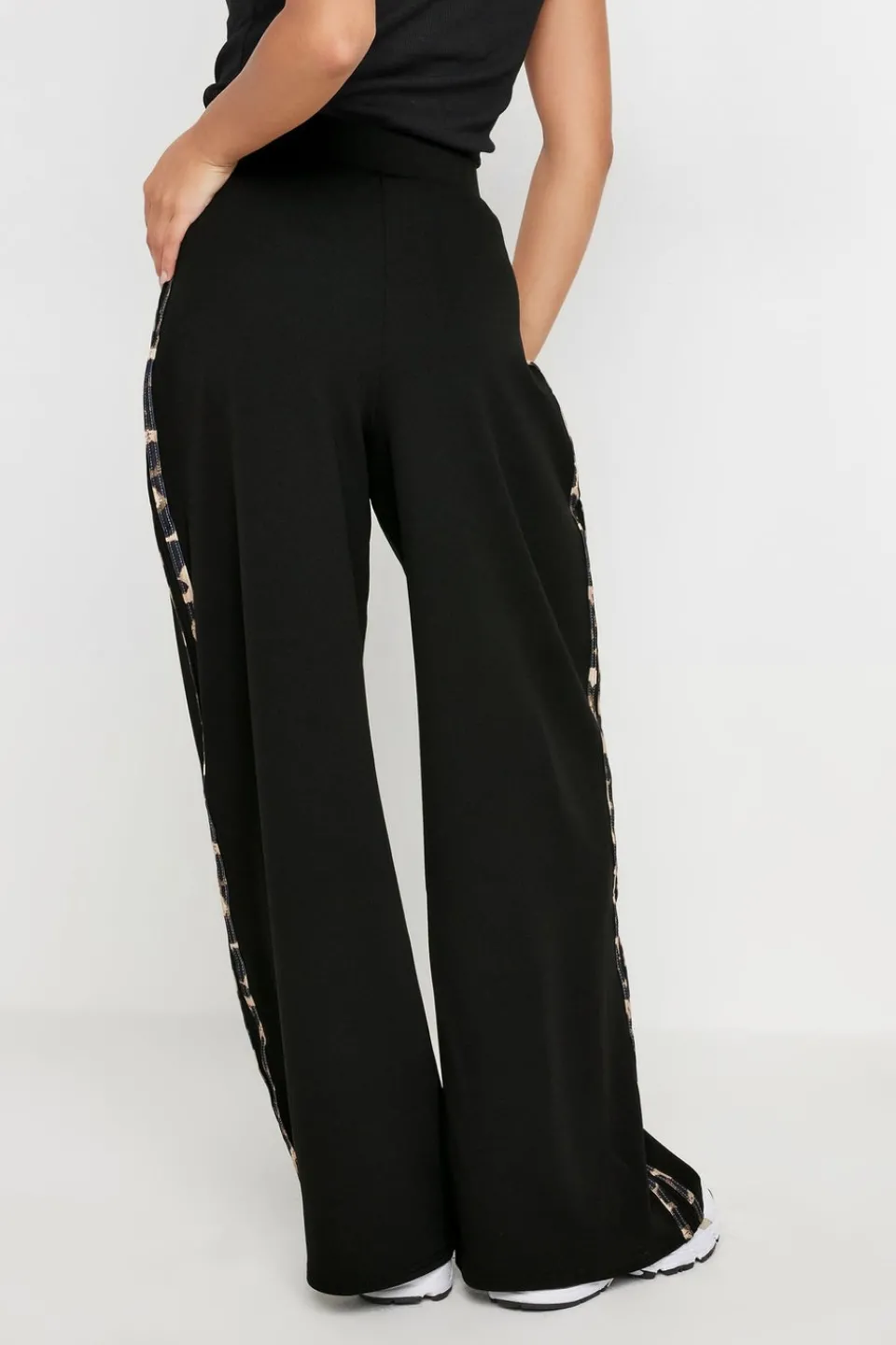 Trousers>PIXIEGIRL Petite Black Leopard Print Side Stripe Wide Leg Trousers