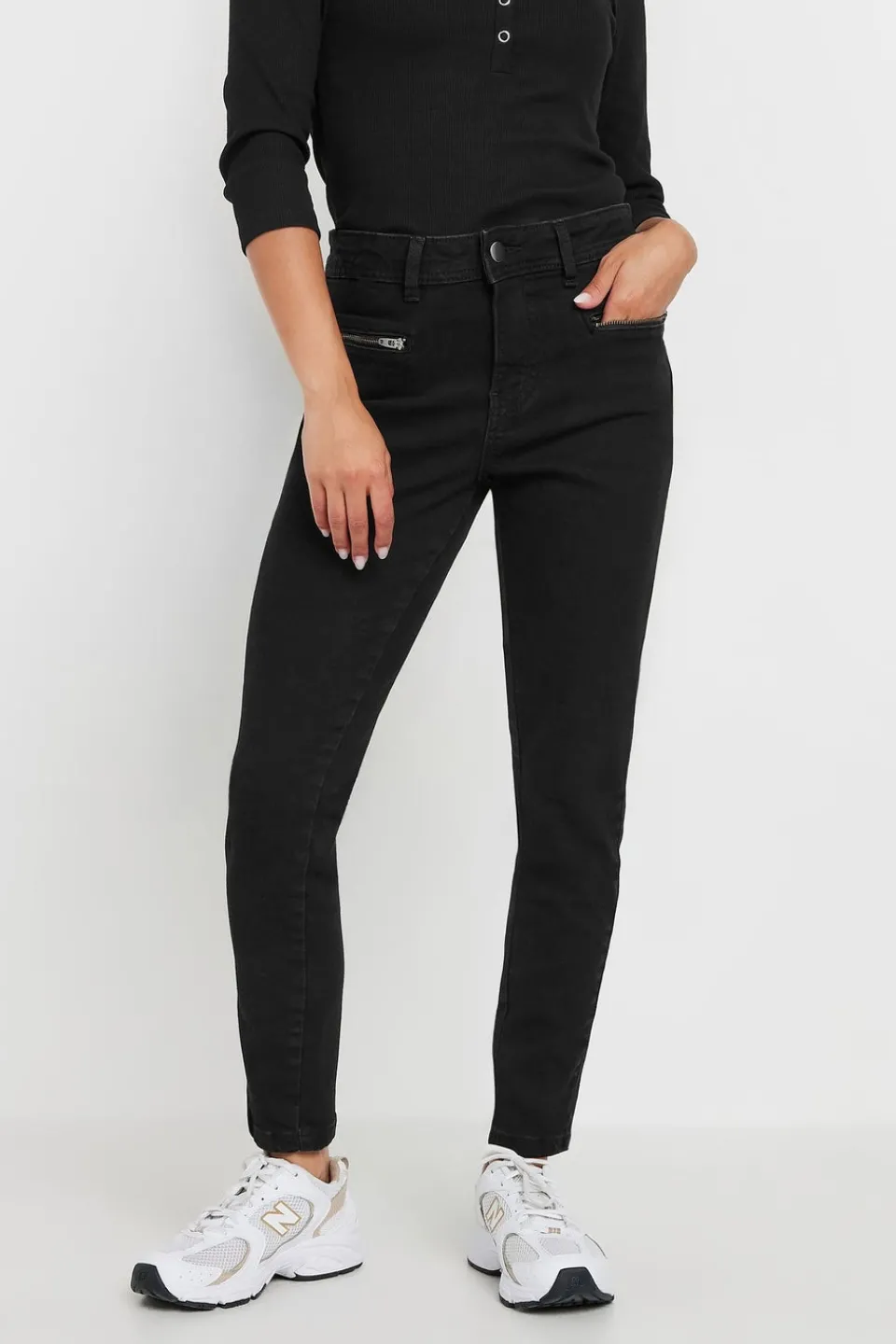 Jeans & Jeggings>PIXIEGIRL Petite Black Stretch Zip Pocket Skinny Jeans