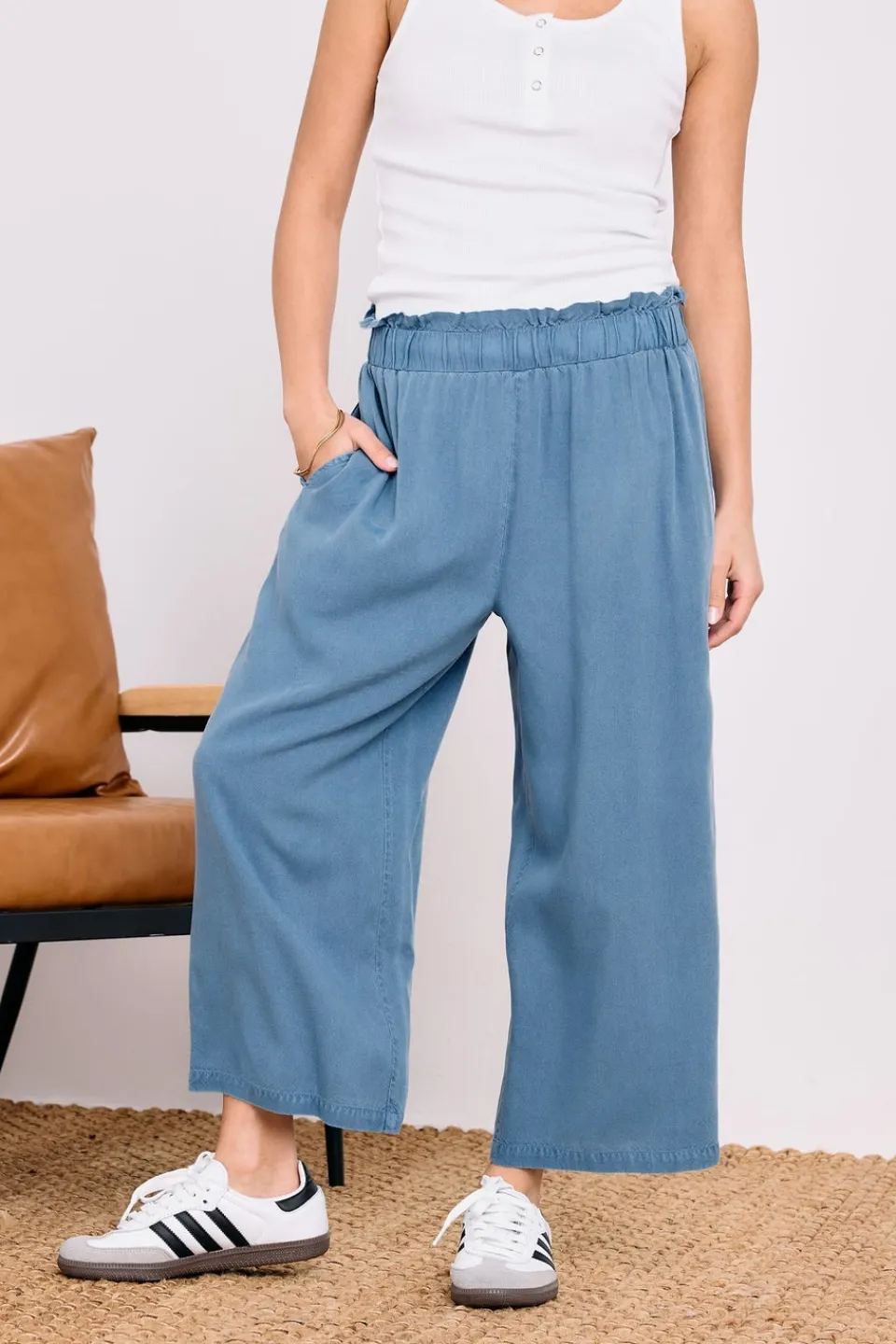 Trousers>PIXIEGIRL Petite Blue Acid Wash Cropped Trousers