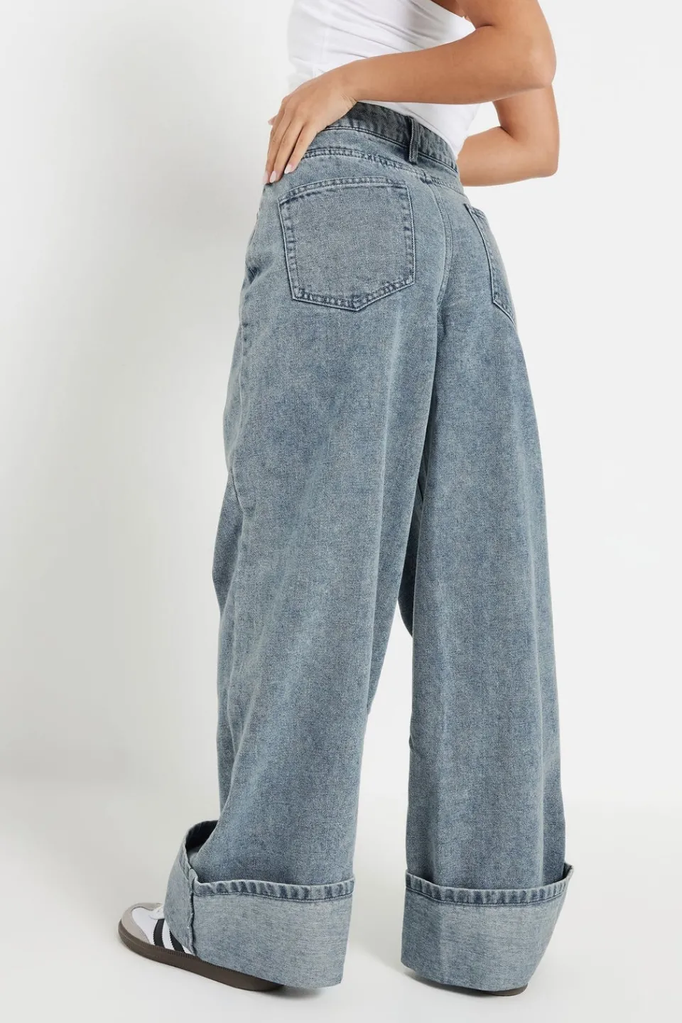 Jeans & Jeggings>PIXIEGIRL Petite Blue Wash Denim Turn Up Jeans