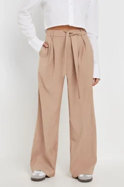 Trousers><noscript><img width=