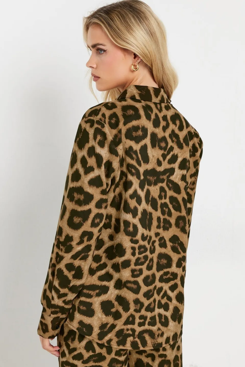 Tops>PIXIEGIRL Petite Brown Leopard Print Long Sleeve Shirt