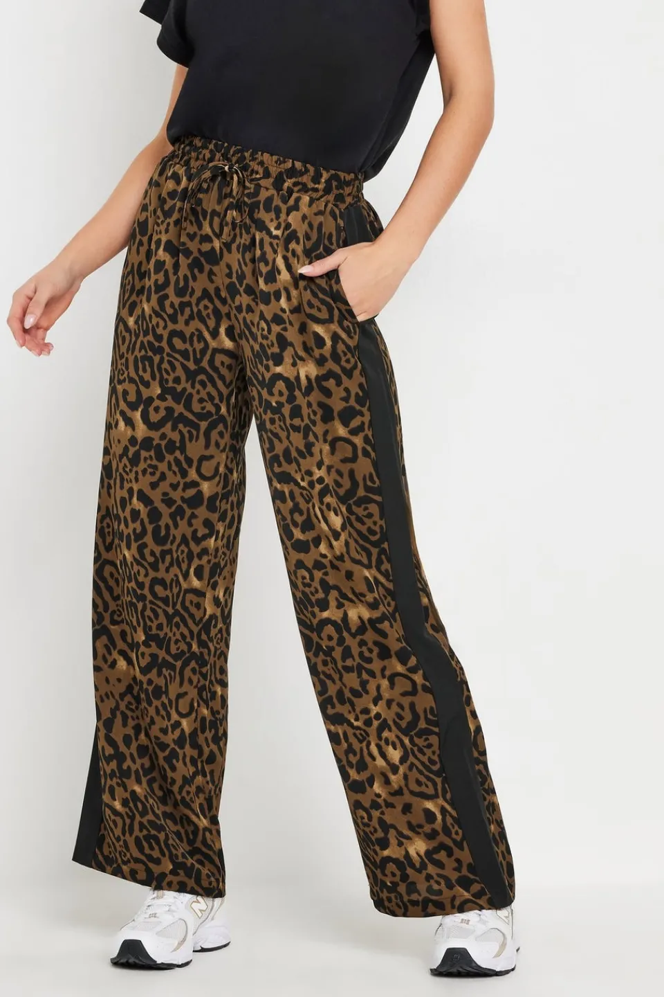Trousers>PIXIEGIRL Petite Brown Leopard Print Striped Wide Leg Trousers