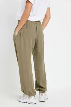 Trousers><noscript><img width=