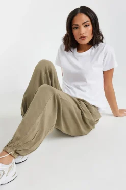 Trousers><noscript><img width=