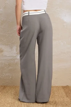Trousers><noscript><img width=