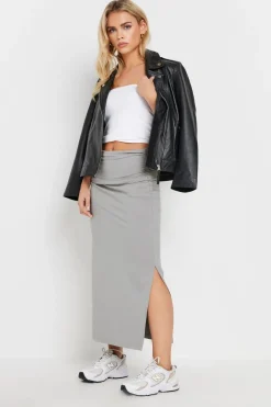 Skirts><noscript><img width=