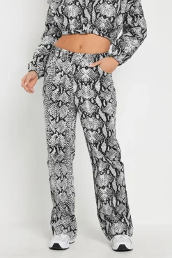 Jeans & Jeggings><noscript><img width=