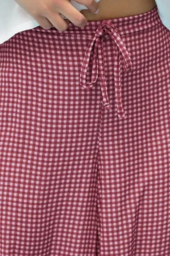 Trousers><noscript><img width=