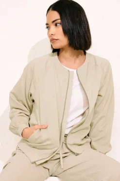 Coats & Jackets><noscript><img width=