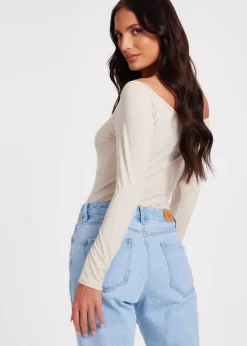 Tops>Quiz Cream Bardot Bodysuit