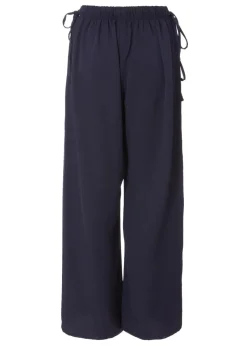 Trousers><noscript><img width=