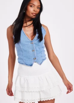 Skirts><noscript><img width=