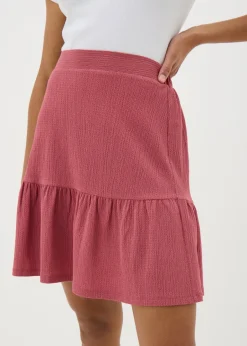 Skirts><noscript><img width=