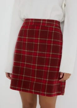 Skirts><noscript><img width=