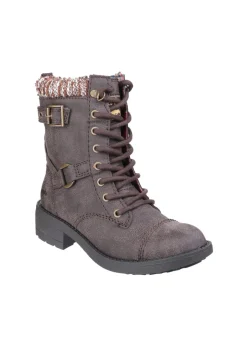 Footwear><noscript><img width=