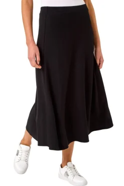 Skirts><noscript><img width=