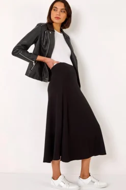 Skirts><noscript><img width=