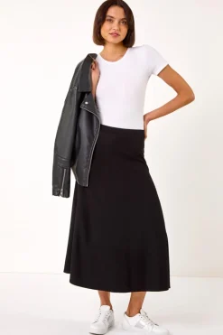 Skirts><noscript><img width=
