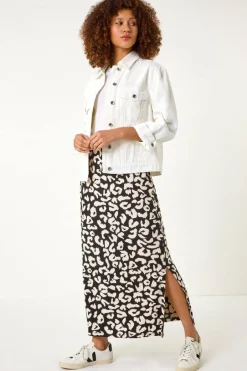 Skirts><noscript><img width=