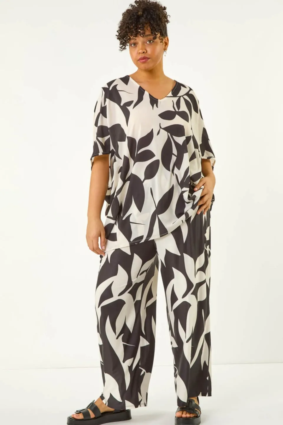 Tops>Roman Black Curve Large Floral Print Cocoon Top