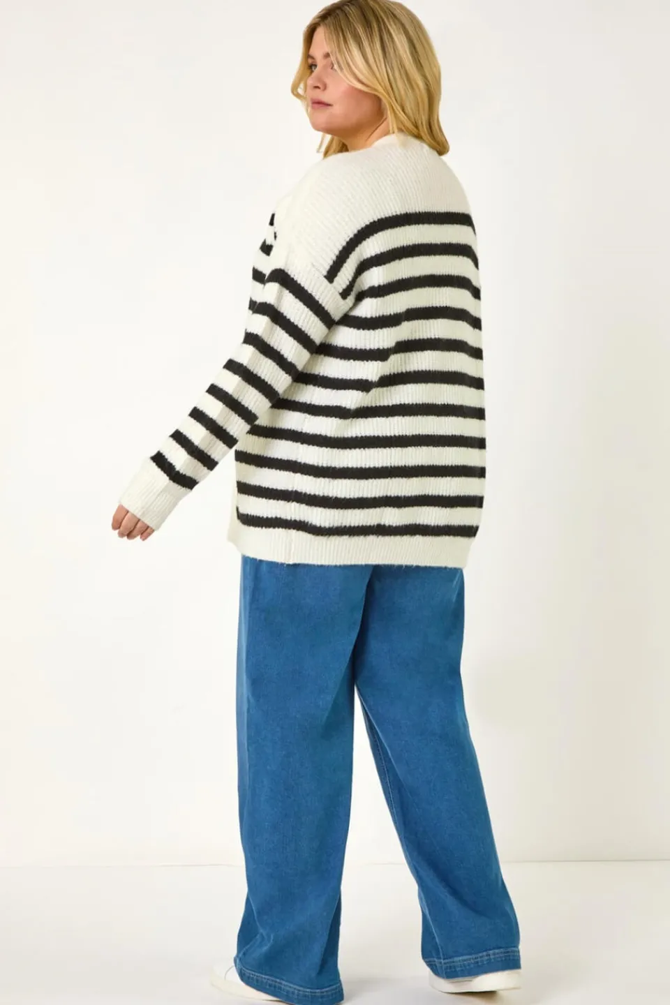 Tops>Roman Black Curve Stripe Edge to Edge Cardigan