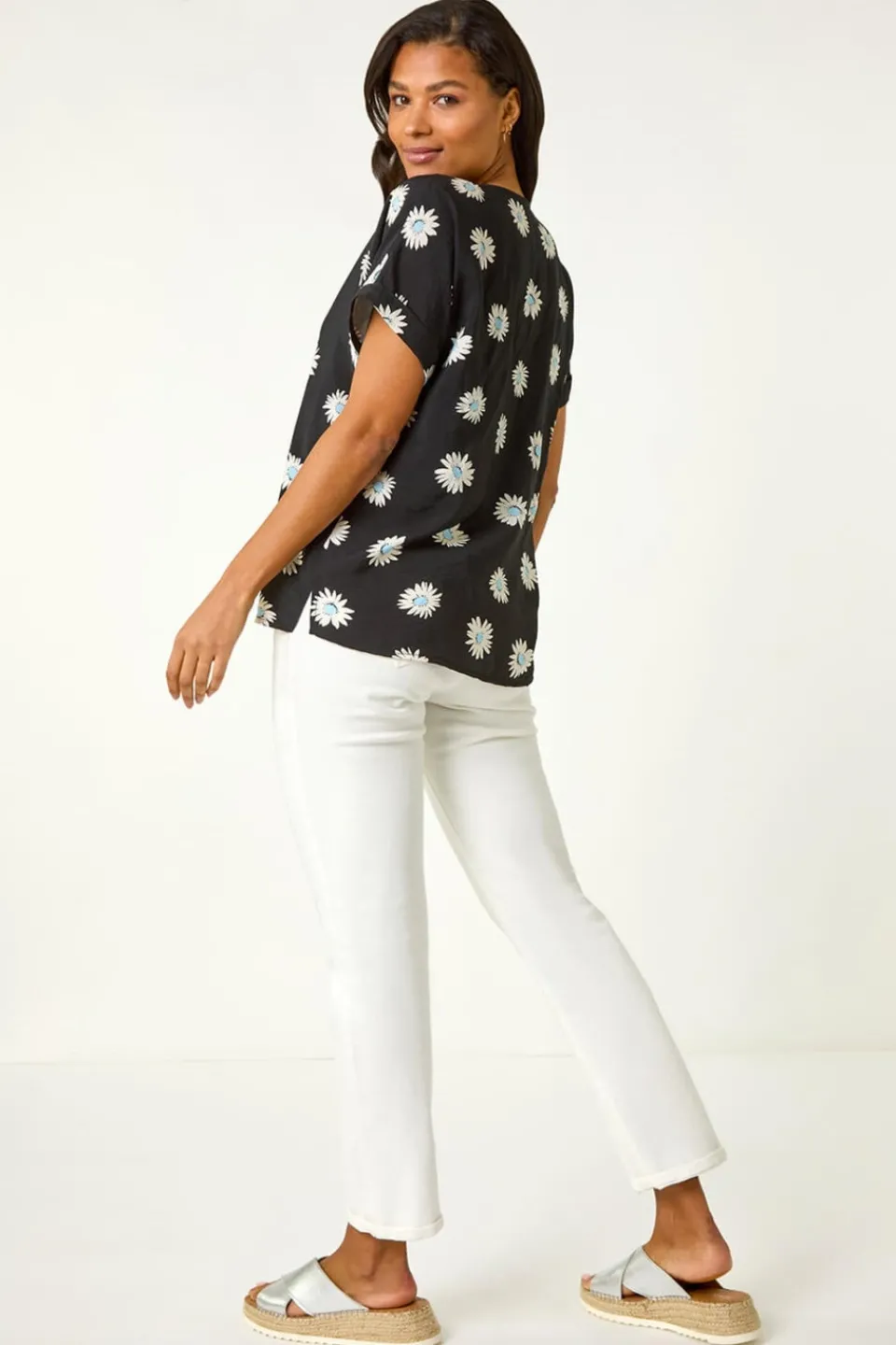 Tops>Roman Black Daisy Print Pleat Front Top