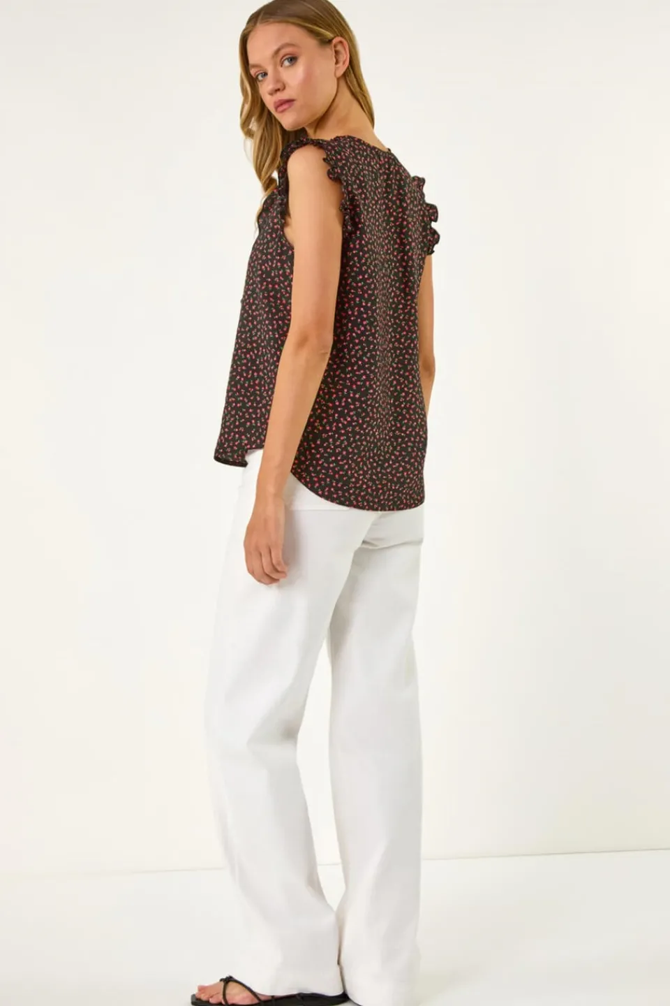 Tops>Roman Black Floral Print Ruffle Front Top