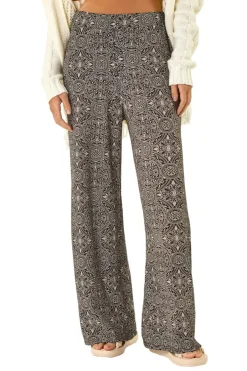 Trousers><noscript><img width=
