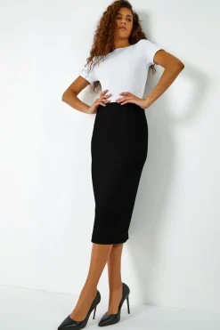 Skirts><noscript><img width=