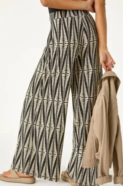 Trousers><noscript><img width=