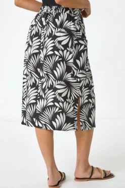 Skirts><noscript><img width=