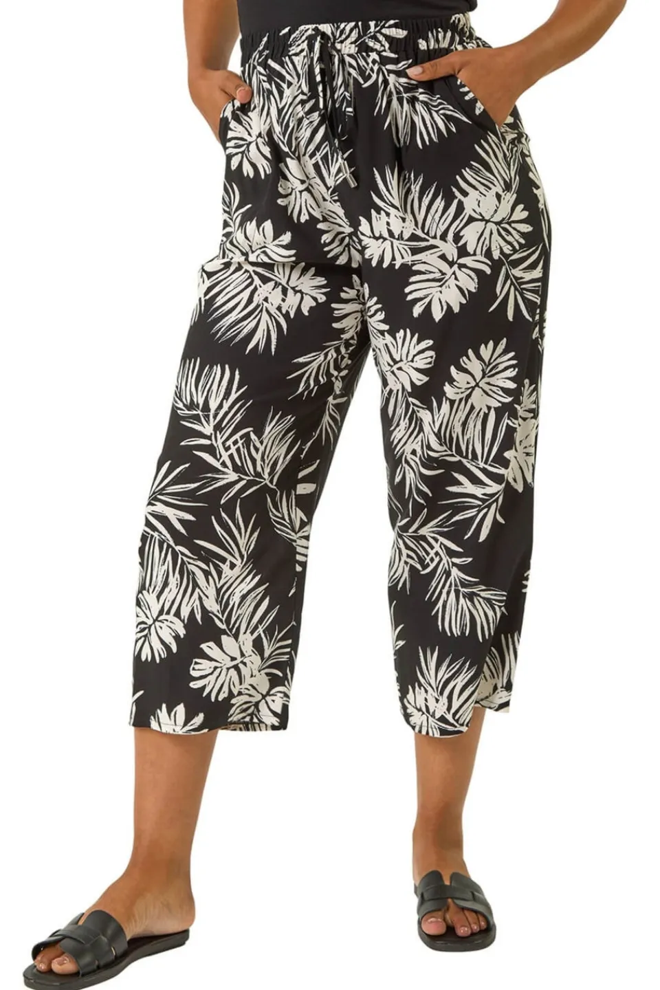 Trousers>Roman Black Petite Tropical Cropped Trouser