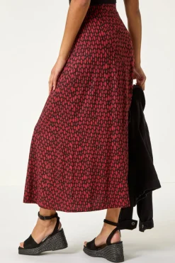Skirts><noscript><img width=