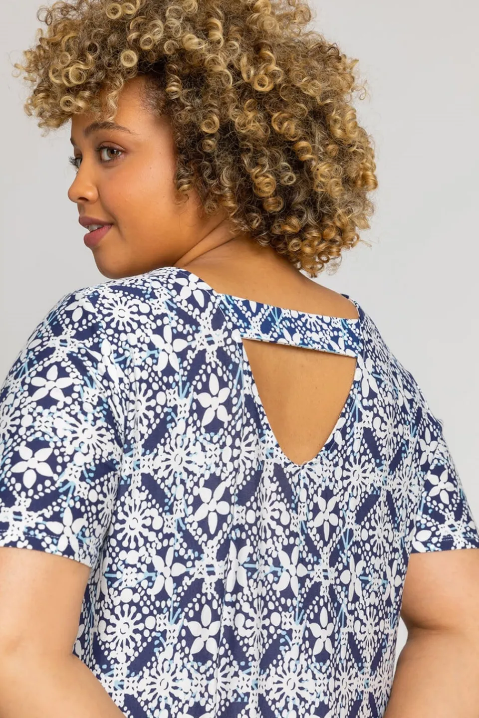 Tops>Roman Curve Geo Stretch Jersey Top Blue