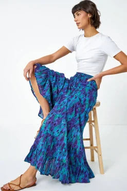 Skirts><noscript><img width=