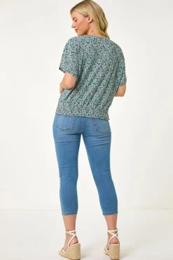 Tops><noscript><img width=