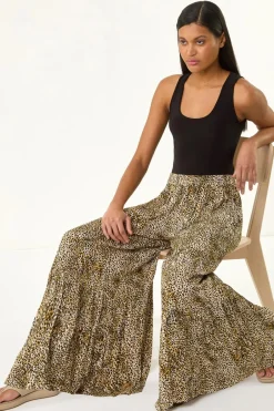 Trousers><noscript><img width=