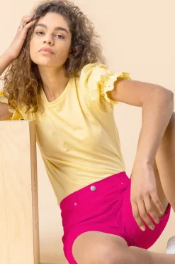 Shorts><noscript><img width=
