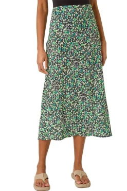 Skirts><noscript><img width=