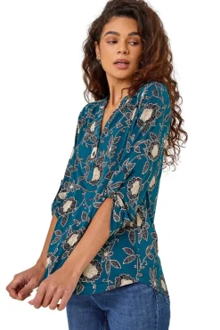 T-Shirts>Roman Green Textured Floral Print Notch Neck Top