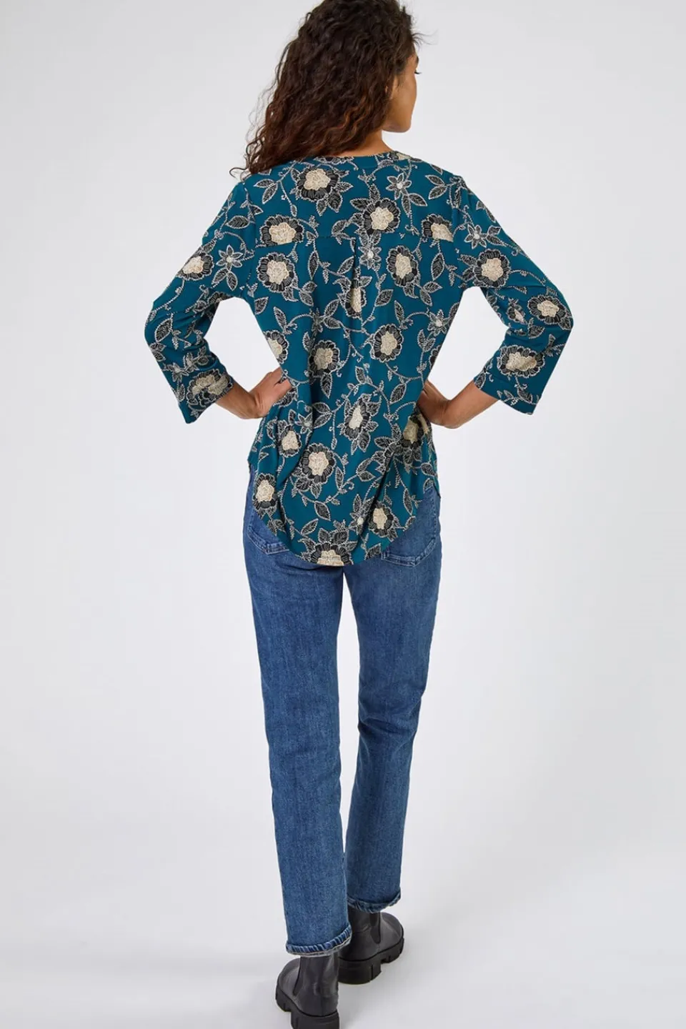 T-Shirts>Roman Green Textured Floral Print Notch Neck Top